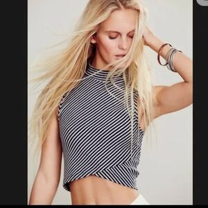 Free People Black and‎ White Striped Tabby Cat Mock Neck Crop Tank Size L   386